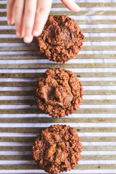 paleo pumpkin muffins