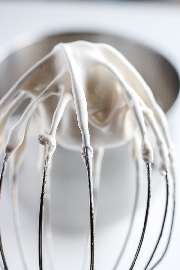 Simple homemade paleo marshmallow fluff recipe that's free of corn syrup!