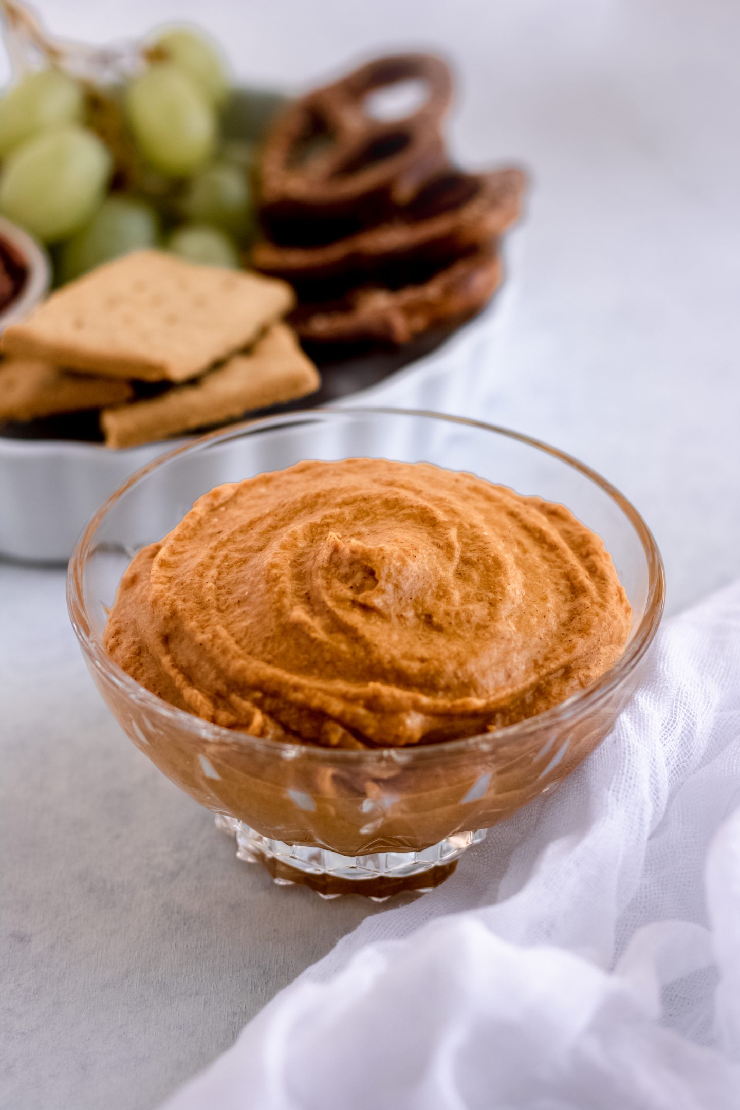 Pumpkin Cream Cheese Dip (5 minute recipe!)